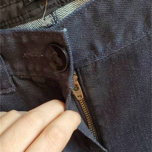 LIKE NEW Theory Stylish & Comfy Emme/Texas Dark Blue Jeans 70604213 Size 2 - Picture 3 of 10